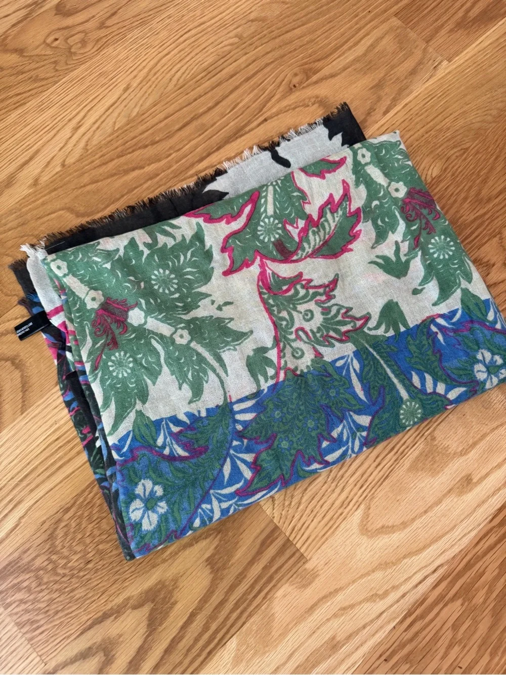 Unbranded Silk Cashmere Floral Scarf 80” x 28” – Colorful Botanical Print